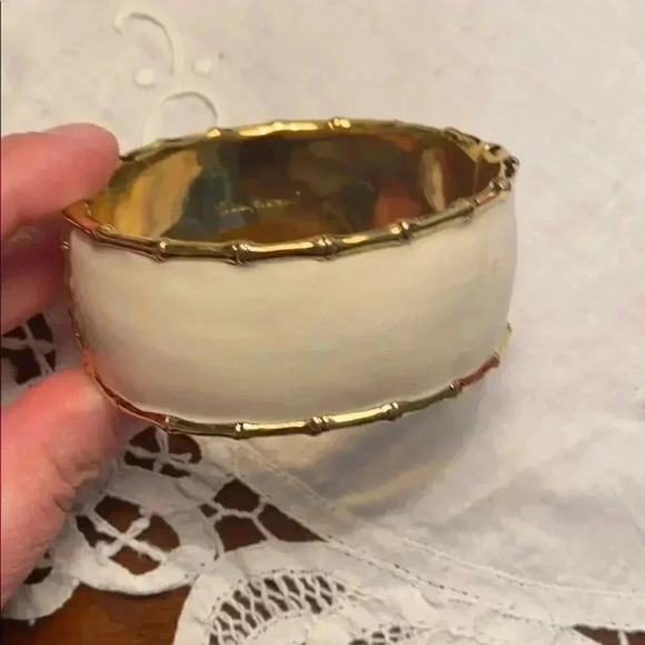 Jewelry - Lilly Pulitzer cream/white enamel and gold bamboo bracelet